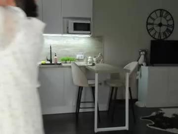 Freechat nilliluv on Chaturbate