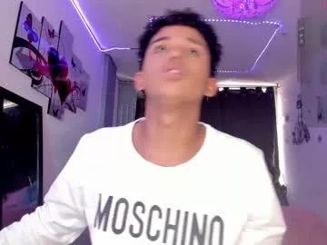 noah_smith04 on Chaturbate