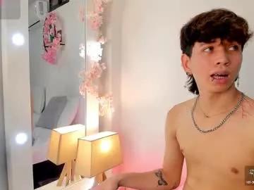 novaybrian on Chaturbate