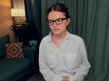 Freechat odettechurchwell on Chaturbate