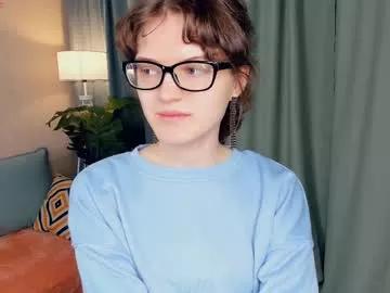 Freechat odettechurchwell on Chaturbate