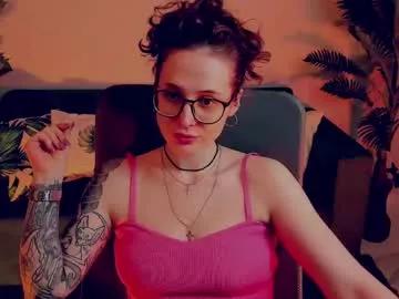 oliviamcclean on Chaturbate