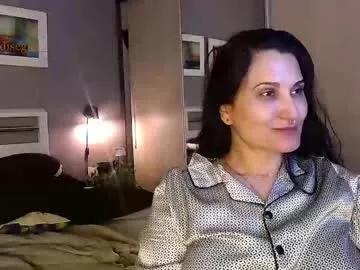 paradisegirl_ on Chaturbate
