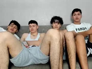 pelusos_mens on Chaturbate