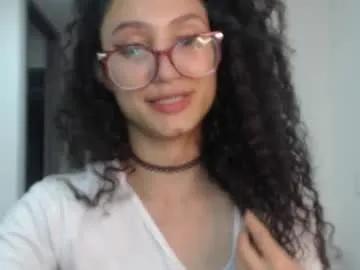 Freechat petite_kurly_qt on Chaturbate