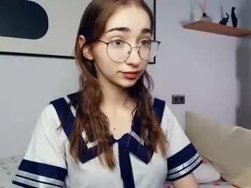 polly_bee on Chaturbate