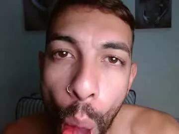 Freechat reypablo1 on Chaturbate