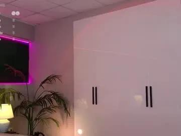 Freechat rina_red_ on Chaturbate