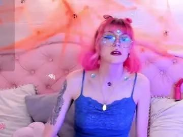 Freechat rossiie_hunt_ on Chaturbate