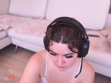 serareads on Chaturbate