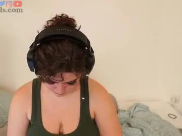 serareads on Chaturbate