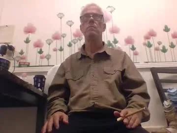 Freechat sexy_white_daddy on Chaturbate