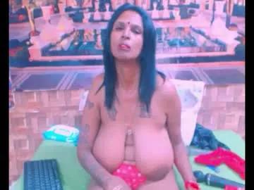 sexyva4u2luv on Chaturbate