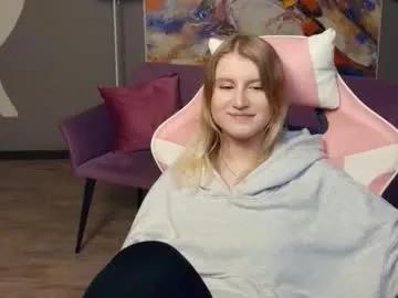 shantiyagin — GOAL: make me smile [0 tokens remaining] hi hi^^ I'm Polly, nice to meet u!!! Let's make our day a little bit happy!!! #cute #blonde #18 #shy #new