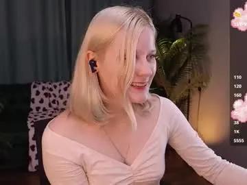 Freechat shinejoan on Chaturbate