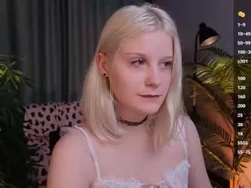 Freechat shinejoan on Chaturbate