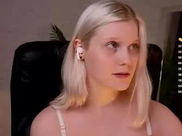 Freechat shinejoan on Chaturbate