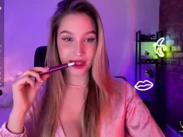 shy_bee — MAKE ME WET WITH YOUR VIBRATIONS #lovense #blonde #bigass #femdom #sph