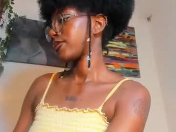 silverosequeen on Chaturbate