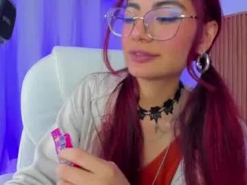Freechat sophiecherry_ on Chaturbate