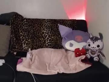 sugarthekitten — welcum <3 edge with me please // GOAL: cum for chat [692 tokens left] #alt #petite #latina #horny