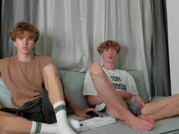 Freechat swoopyboy on Chaturbate