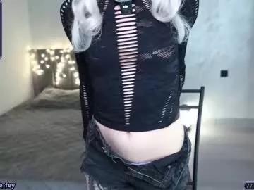 sylvie_fey on Chaturbate