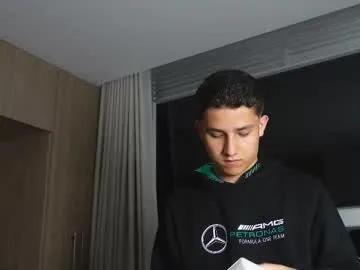 Freechat theohawke_ on Chaturbate