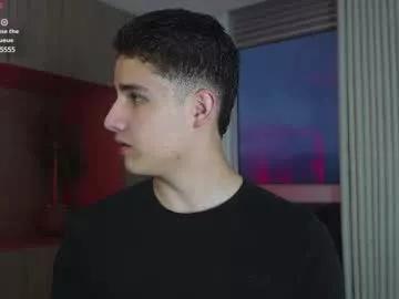 Freechat theohawke_ on Chaturbate