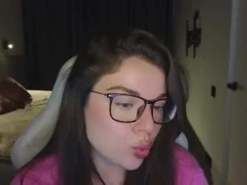 tutti_frutti_ on Chaturbate