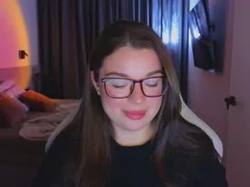 tutti_frutti_ on Chaturbate