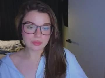 tutti_frutti_ on Chaturbate