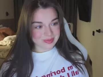 tutti_frutti_ on Chaturbate