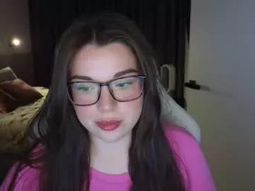 tutti_frutti_ on Chaturbate