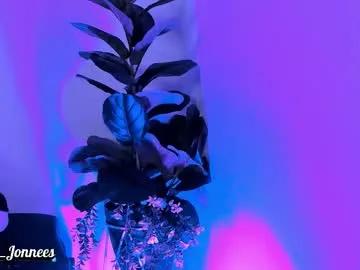 tyler_jonnes on Chaturbate