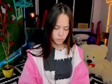 Freechat ulianeer on Chaturbate