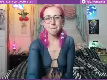 Freechat v3n0mb1t3z on Chaturbate