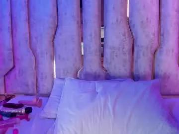 Freechat violet_sm on Chaturbate