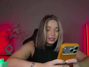 viollasinzz on Chaturbate