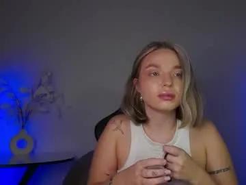 viollasinzz on Chaturbate