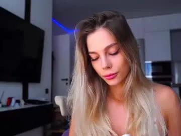 whitebanny on Chaturbate