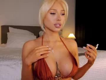 wow_peach_girl on Chaturbate