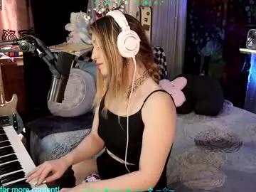 Freechat xaevynne on Chaturbate