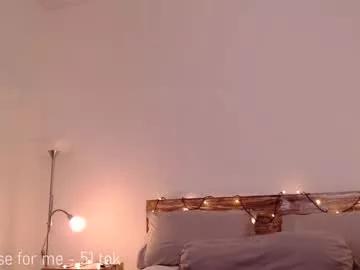 Freechat yourlovelykat on Chaturbate
