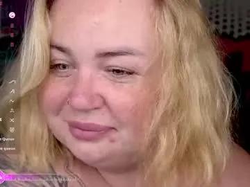 zarareign_ on Chaturbate