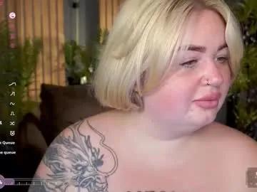 zarareign_ on Chaturbate