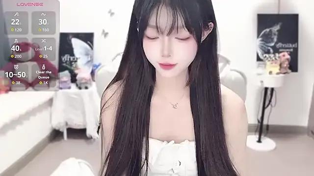 -EEBABY on StripChat