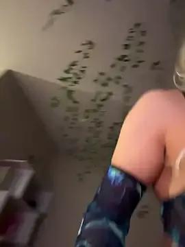 Freechat -Sexy_Barbie- on StripChat