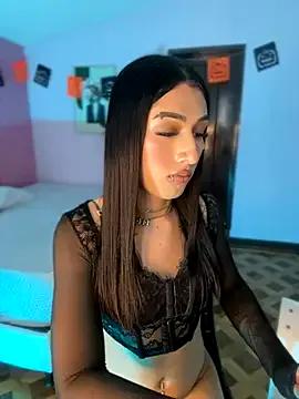 _Denisse444 on StripChat