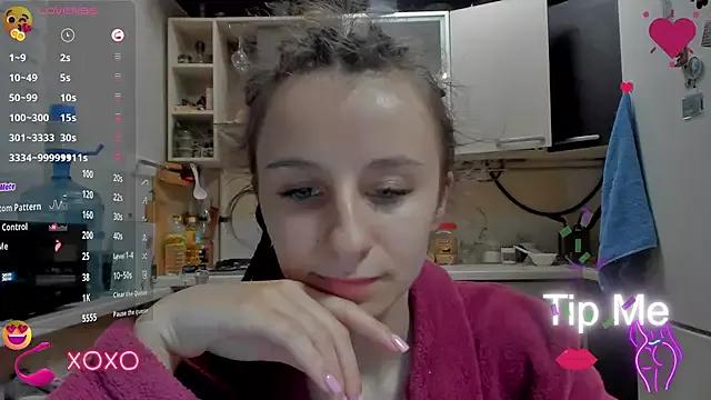 _Nika_Kik on StripChat